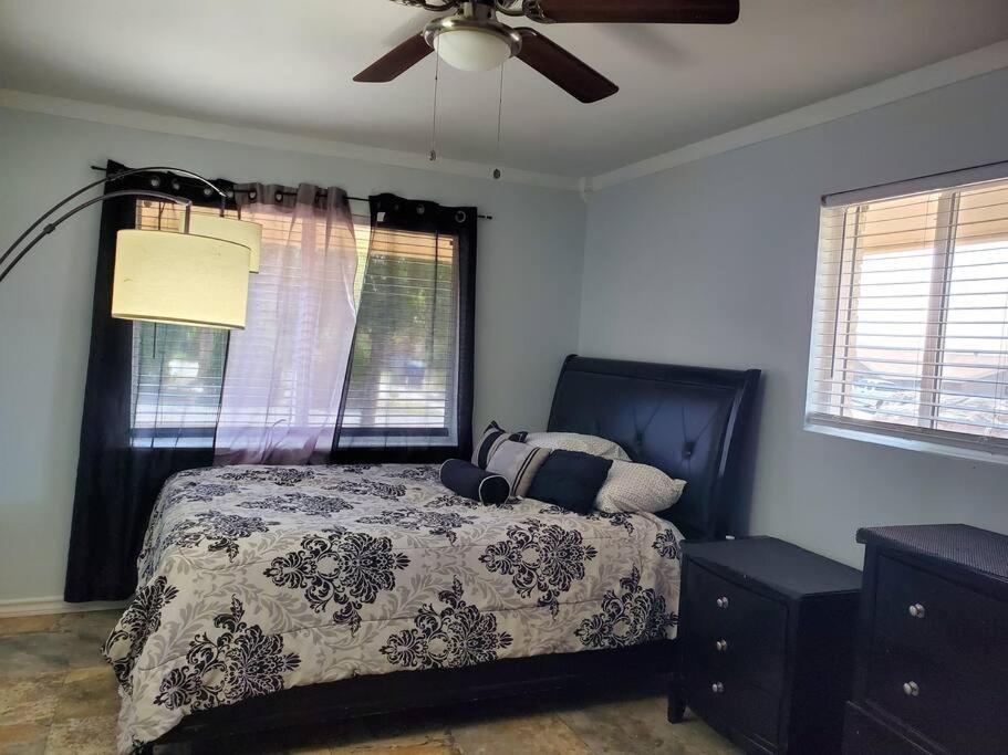 Spacious West El Paso 19 Min From Airport, Fort Bliss Military Base Kültér fotó